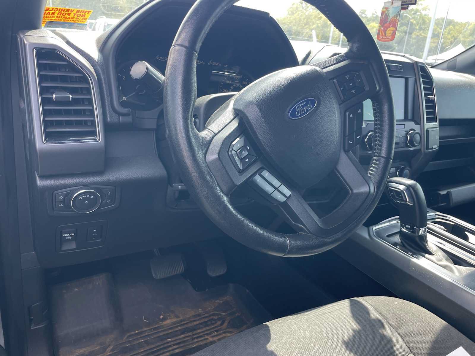 Used 2019 Ford F150 XLT w/ Equipment Group 302A Luxury AWD/4WD image 8