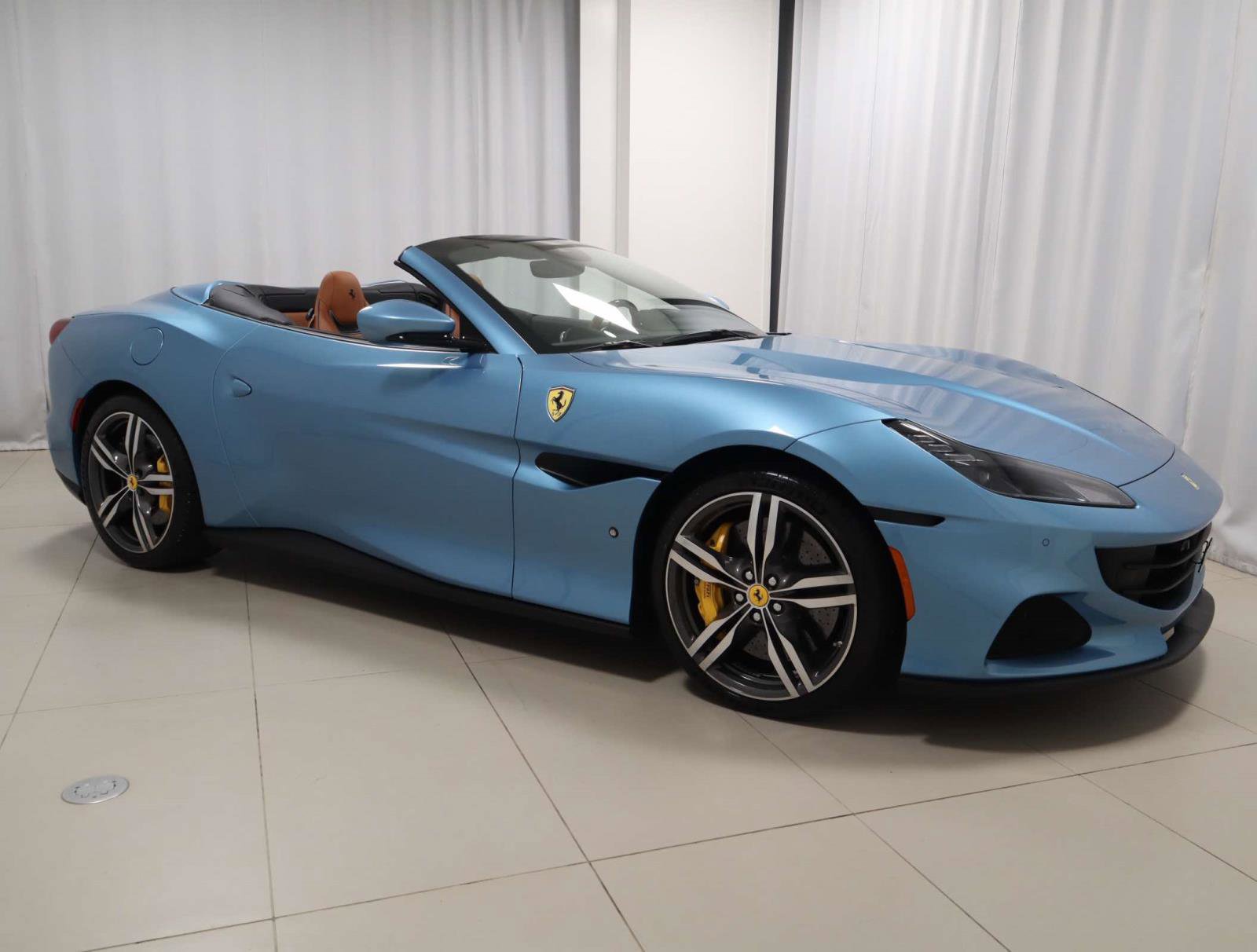 Certified 2022 Ferrari Portofino M image 8