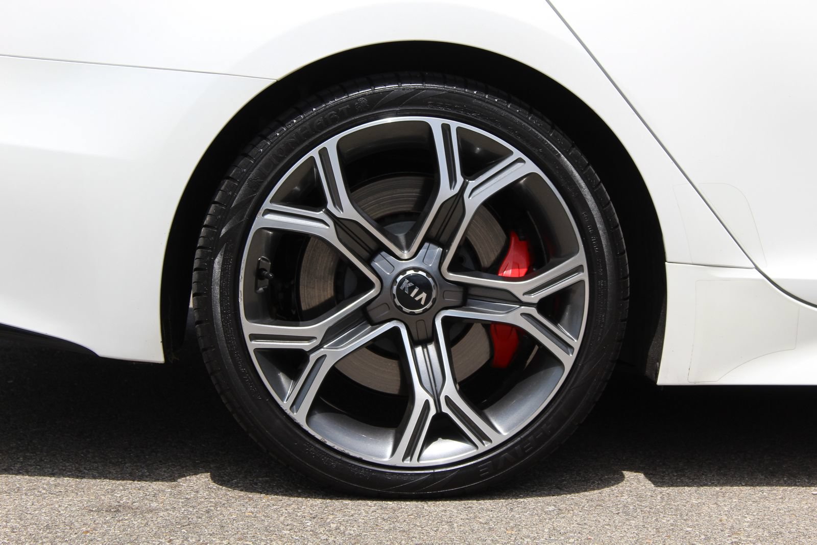 Used 2021 Kia Stinger GT2 RWD image 28