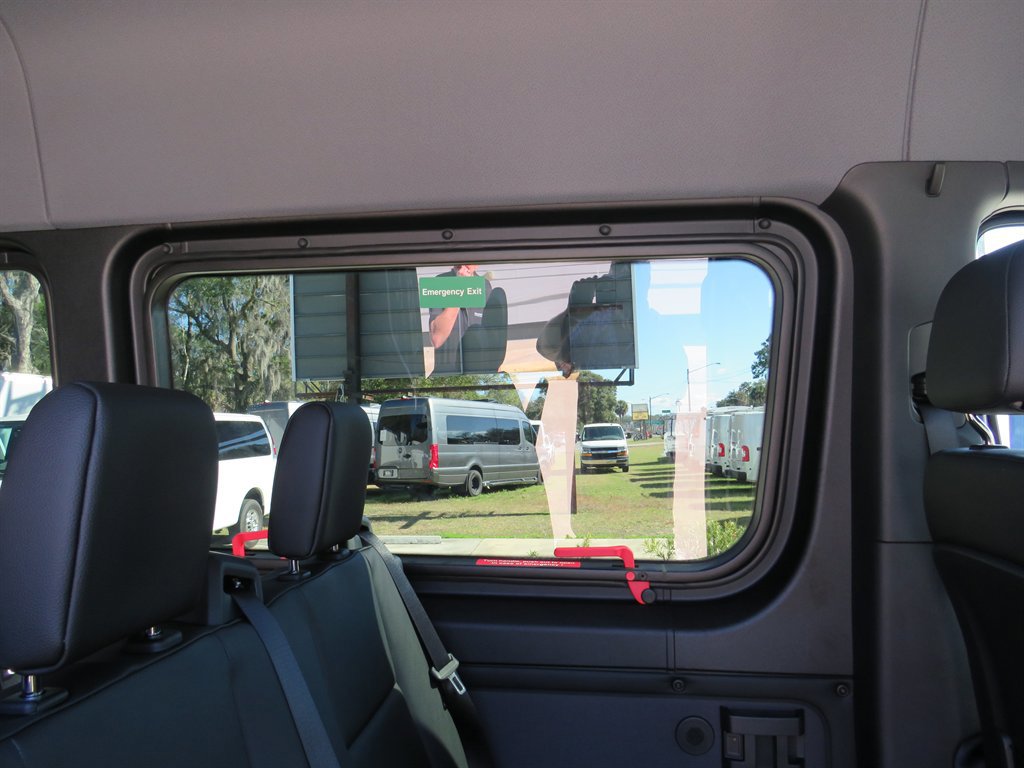 Used 2025 Mercedes-Benz Sprinter 2500 image 26
