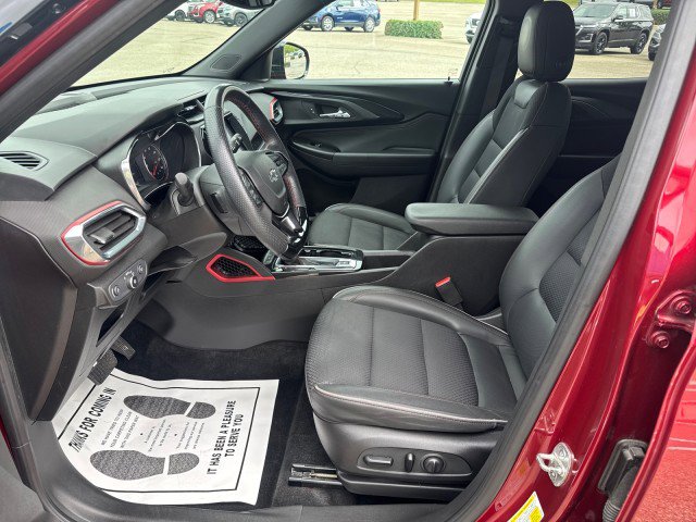 Used 2022 Chevrolet TrailBlazer RS w/ Sun and Liftgate Package image 6