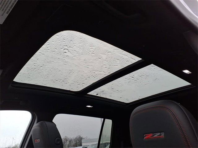 New 2026 Chevrolet Traverse Z71 w/ Enhanced Driving Package image 11