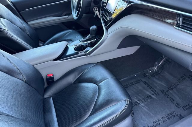 Certified 2018 Toyota Camry LE image 17