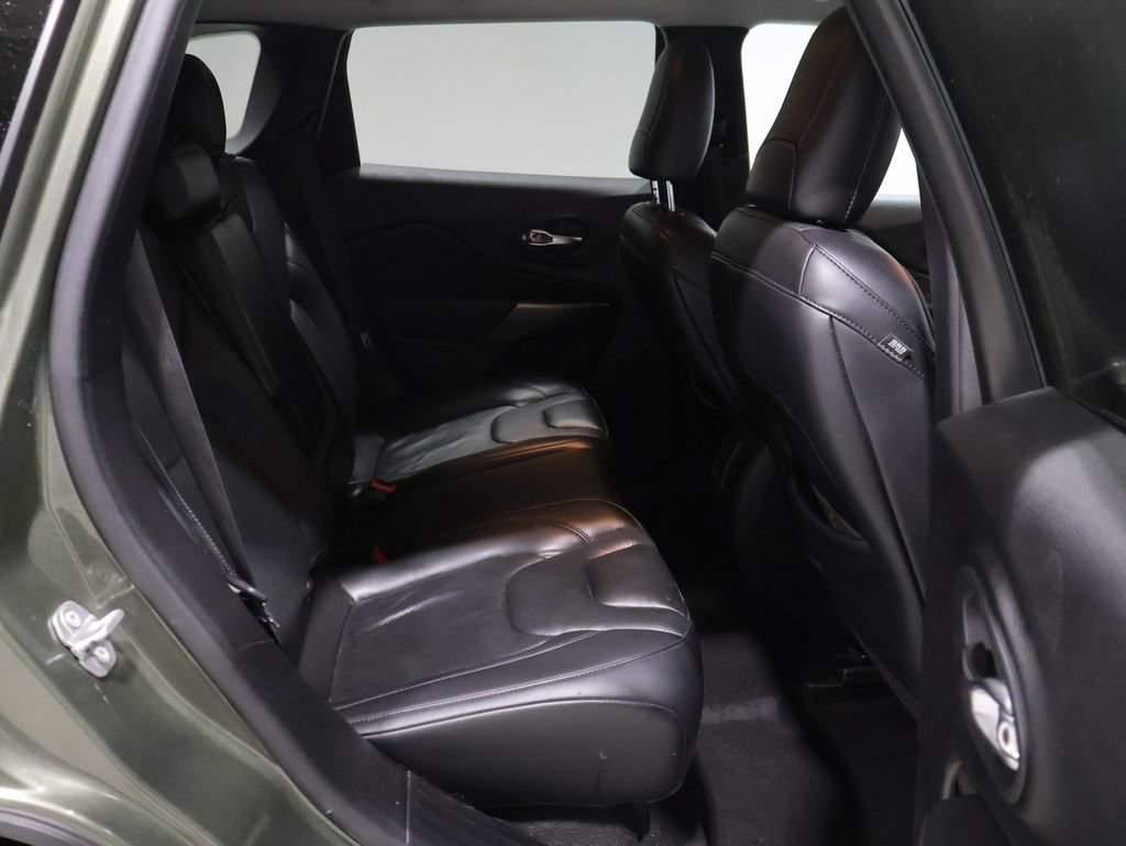 Used 2021 Jeep Cherokee Latitude Lux w/ Trailer Tow Group image 6