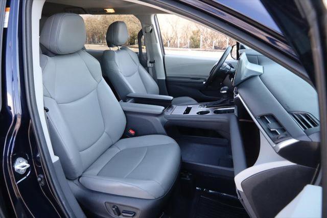 Certified 2024 Toyota Sienna XLE image 28