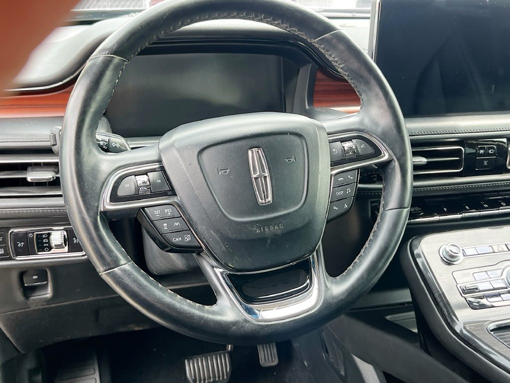 Used 2023 Lincoln Nautilus Reserve w/ Equipment Group 201A AWD/4WD image 11