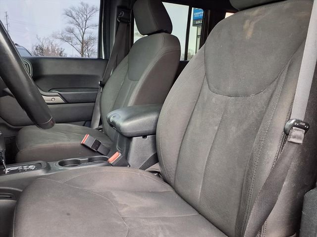 Used 2016 Jeep Wrangler Unlimited Sport w/ Power Convenience Group image 3