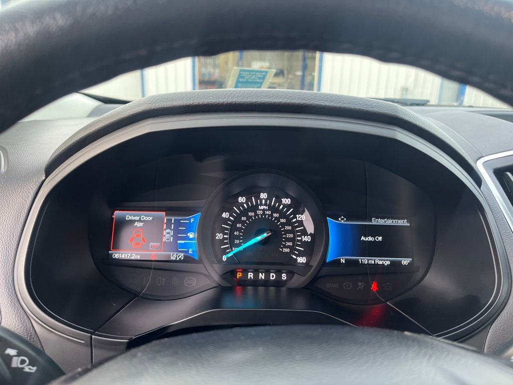 Used 2024 Ford Edge Titanium image 22