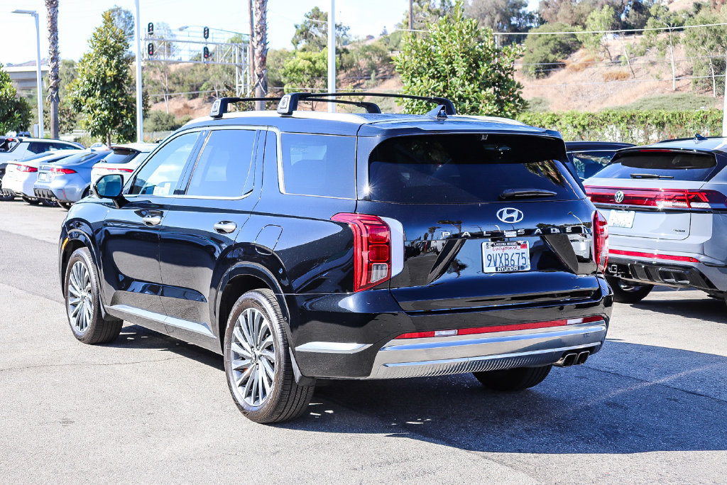 Certified 2025 Hyundai Palisade Calligraphy AWD/4WD image 8
