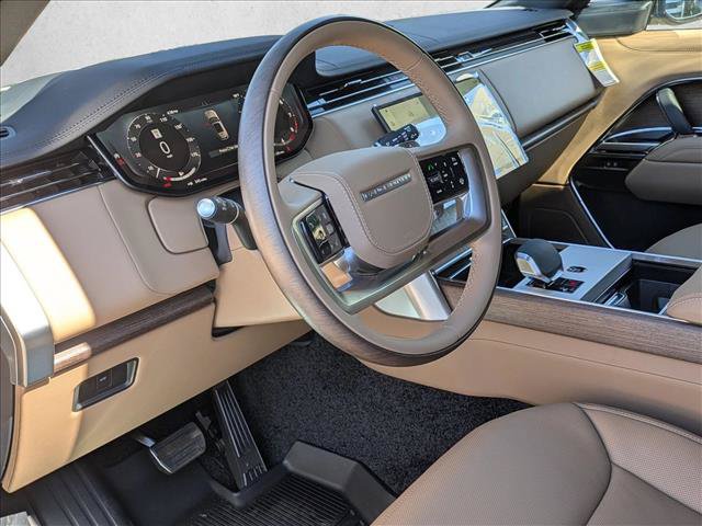 New 2026 Land Rover Range Rover Long Wheelbase SE AWD/4WD image 3