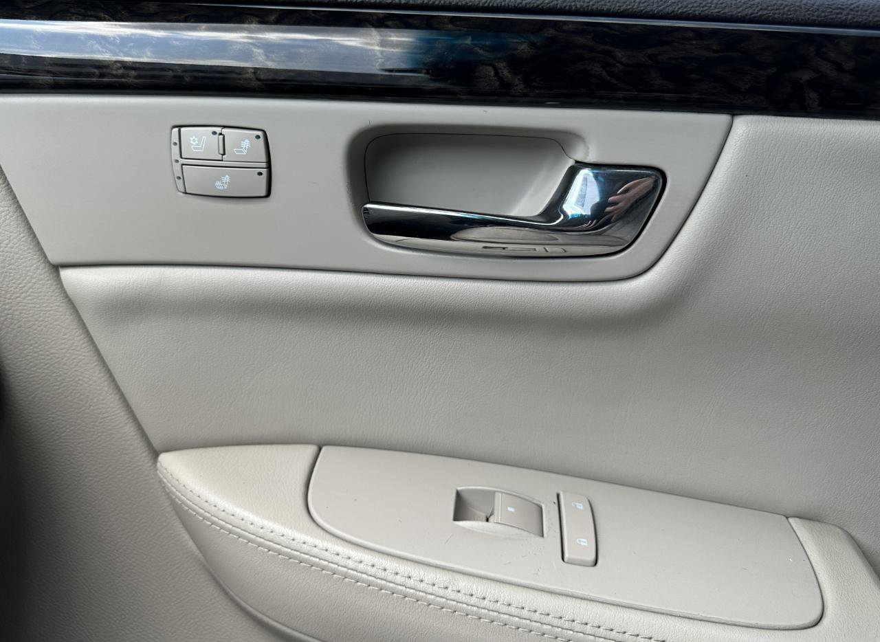 Used 2008 Cadillac DTS FWD image 53