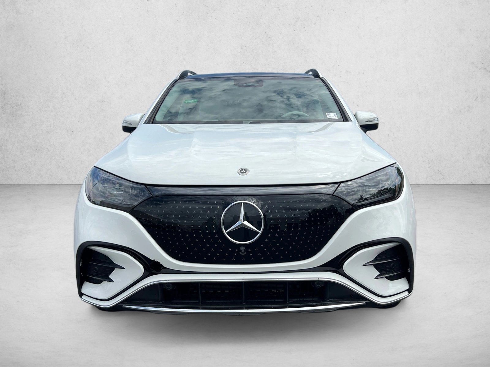New 2026 Mercedes-Benz EQE 320 4MATIC SUV image 2
