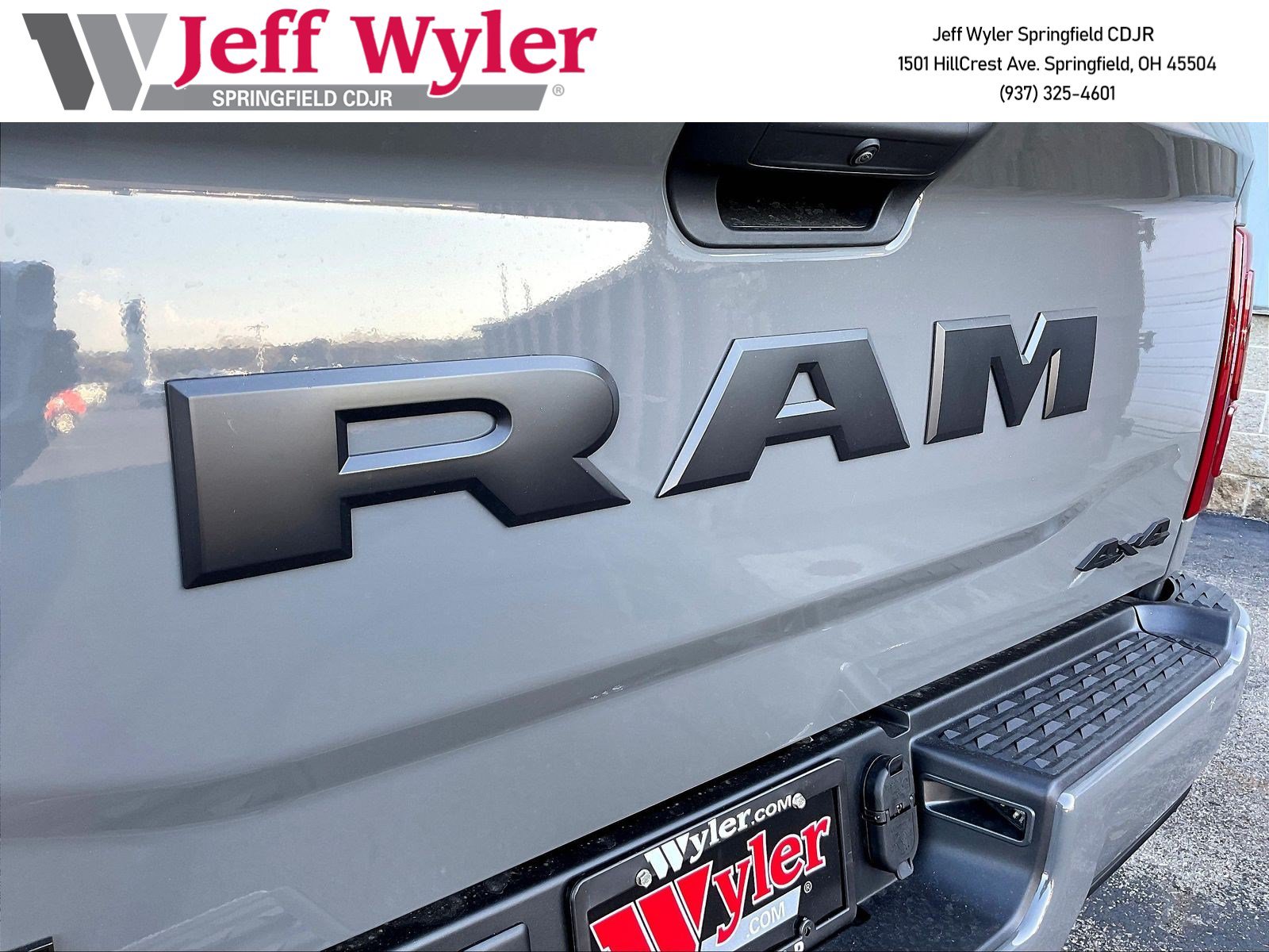 New 2027 RAM 2500 Big Horn AWD/4WD image 15