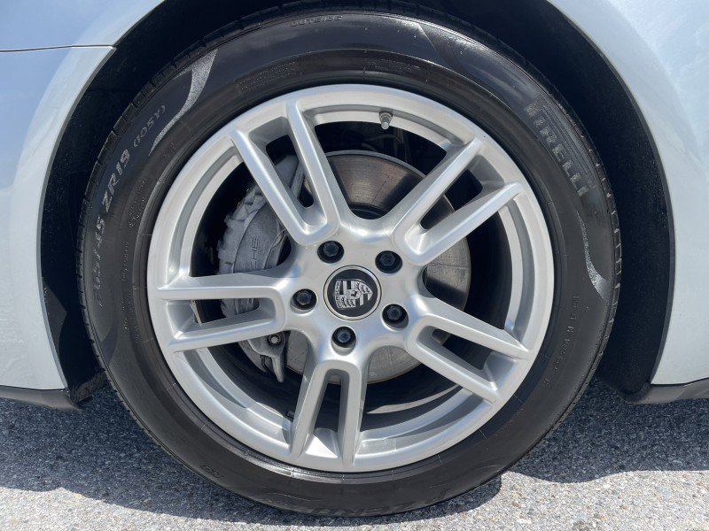 Used 2021 Porsche Panamera RWD image 22