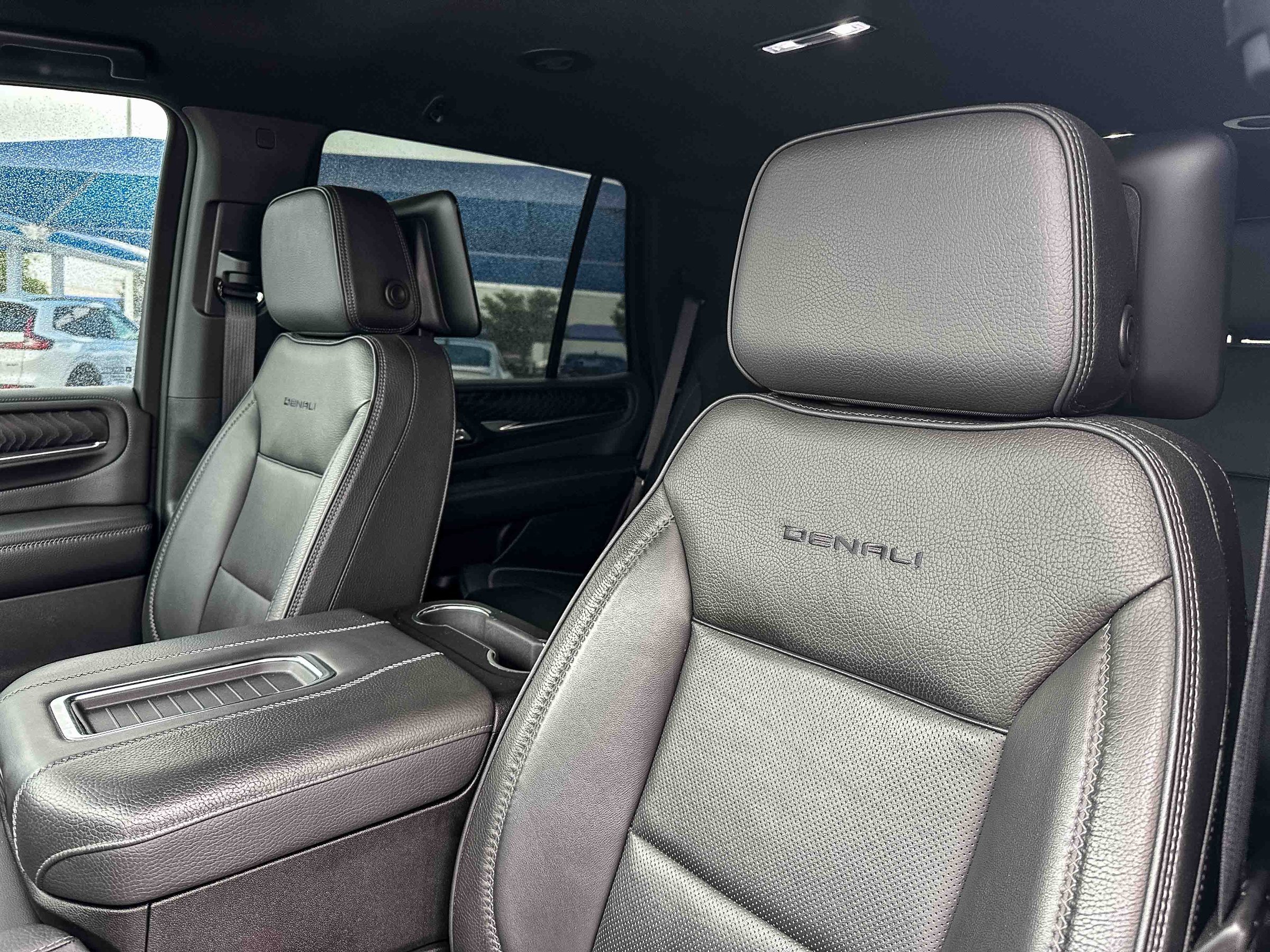 Used 2023 GMC Yukon Denali AWD/4WD image 50