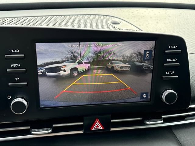 Used 2023 Hyundai Elantra SEL image 14