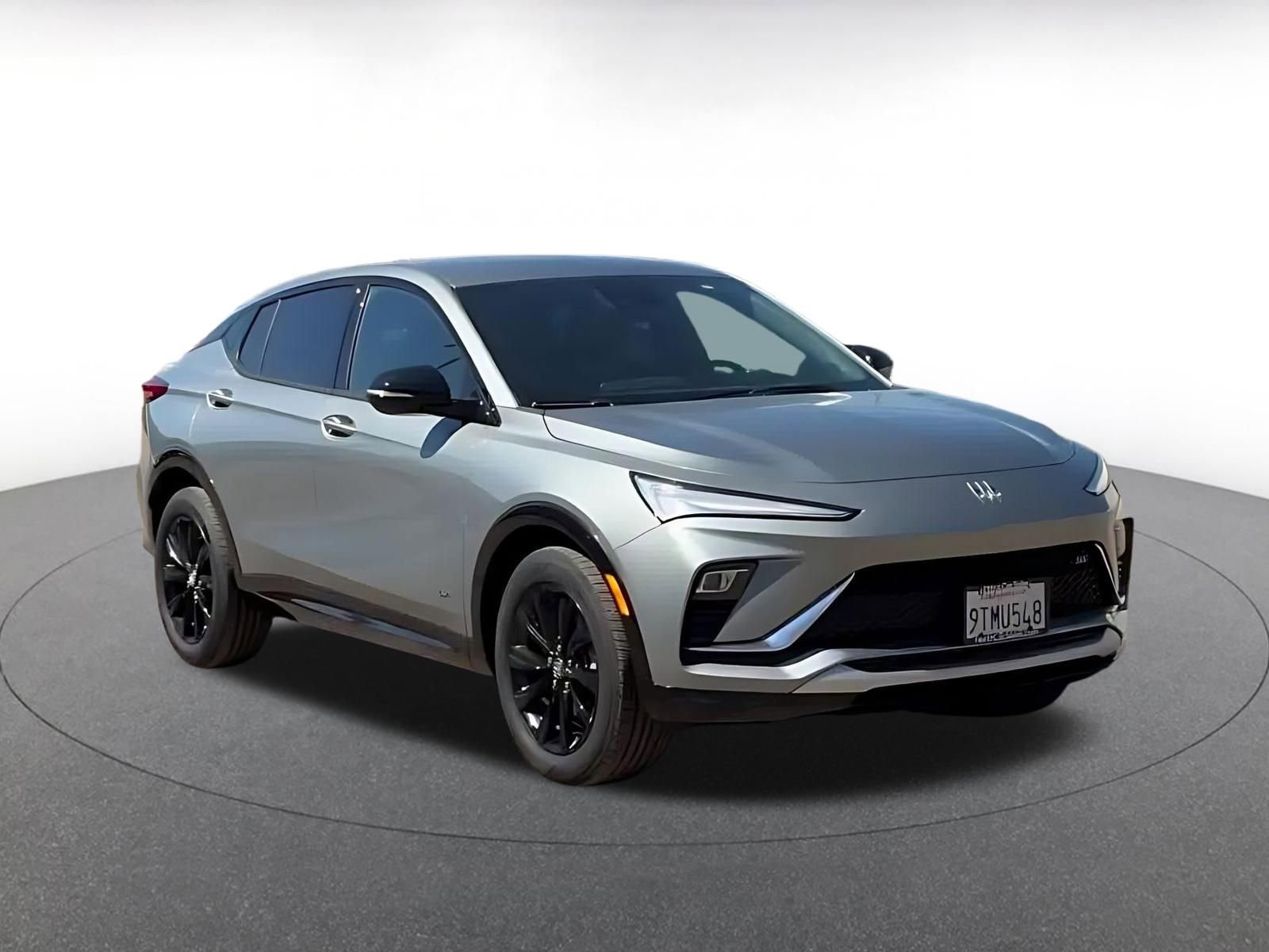 Used 2025 Buick Envista Sport Touring image 2