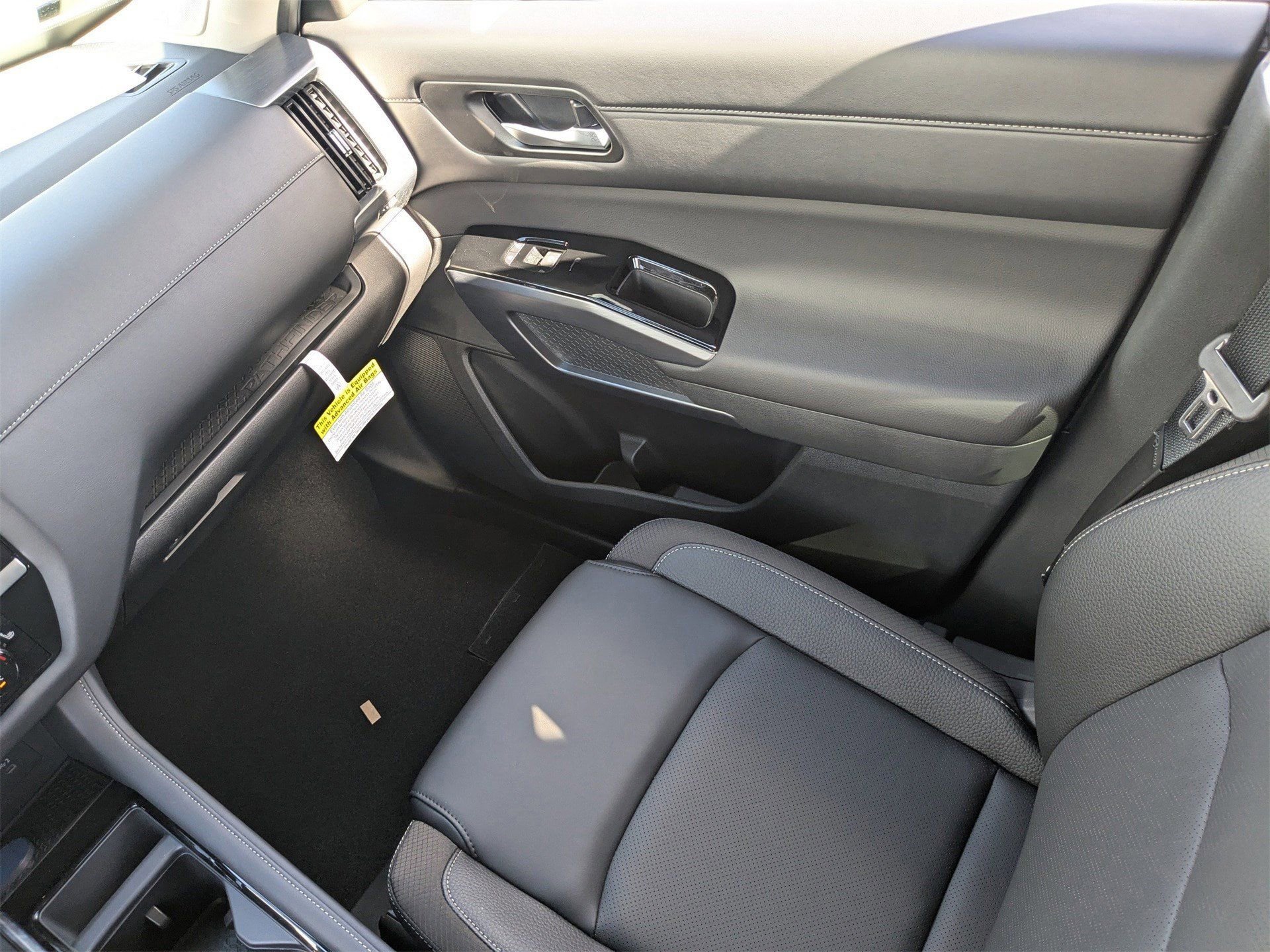 New 2026 Nissan Pathfinder SL image 22