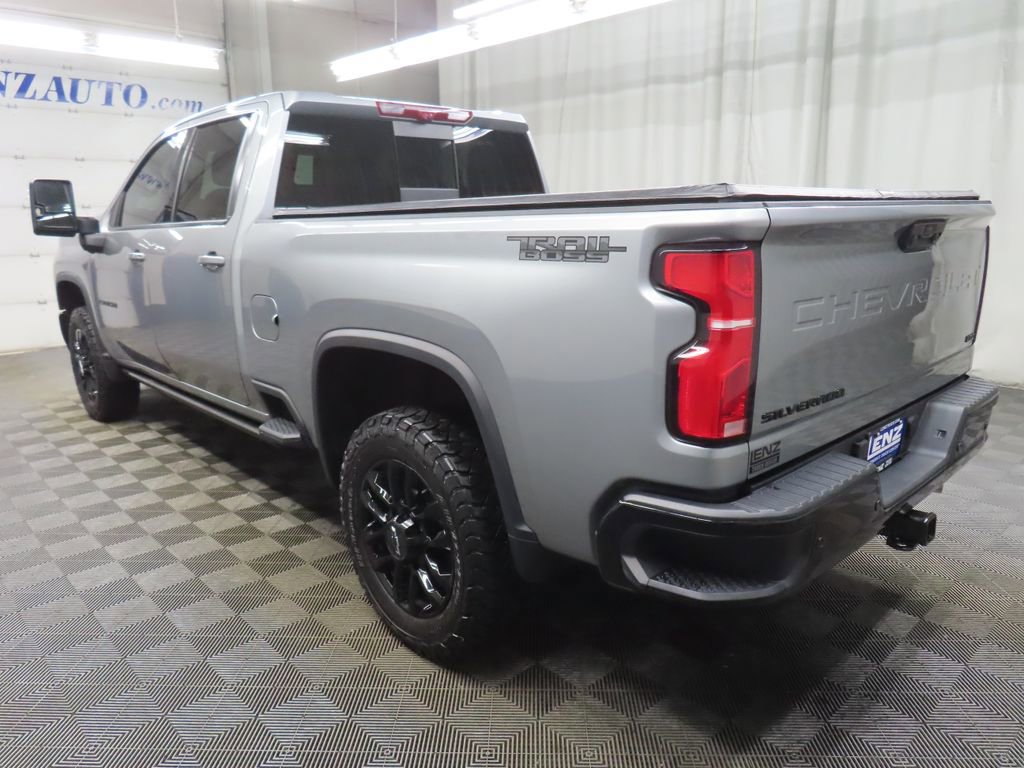 Used 2025 Chevrolet Silverado 2500 LTZ w/ LTZ Plus Package AWD/4WD image 6