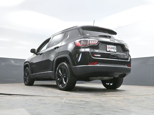 Used 2021 Jeep Compass Latitude image 42