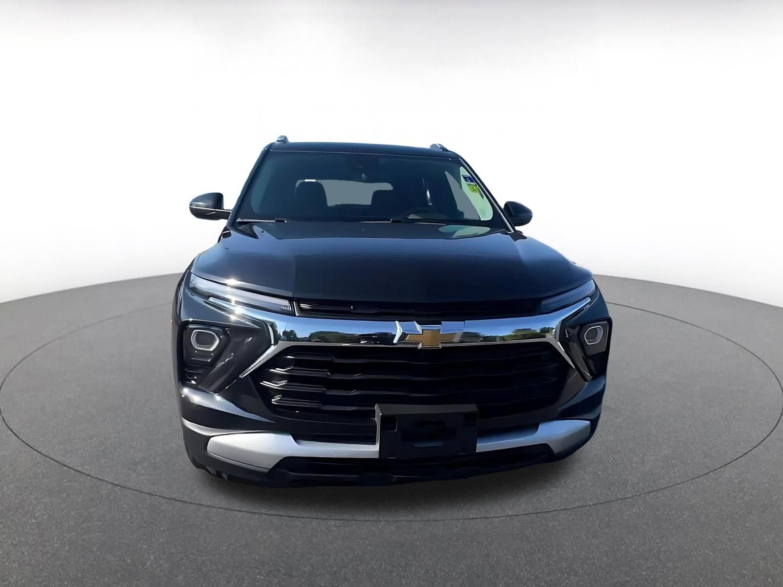 Used 2025 Chevrolet TrailBlazer LT image 4