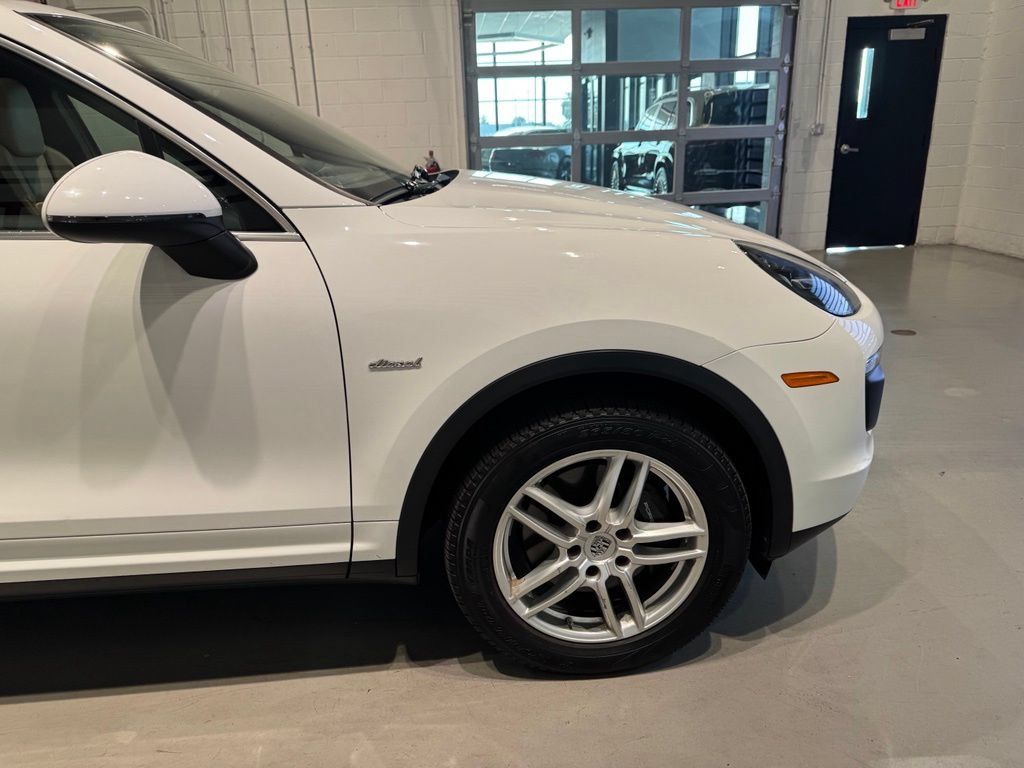 Used 2015 Porsche Cayenne Diesel AWD/4WD image 7