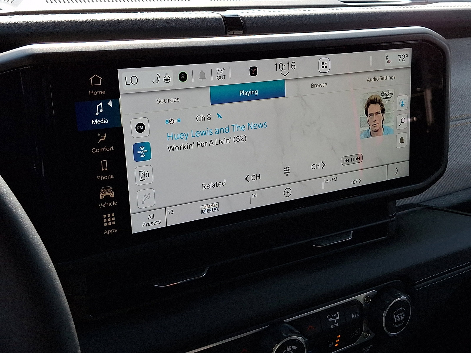 Certified 2025 Jeep Wrangler Sahara w/ Safety Group AWD/4WD image 17