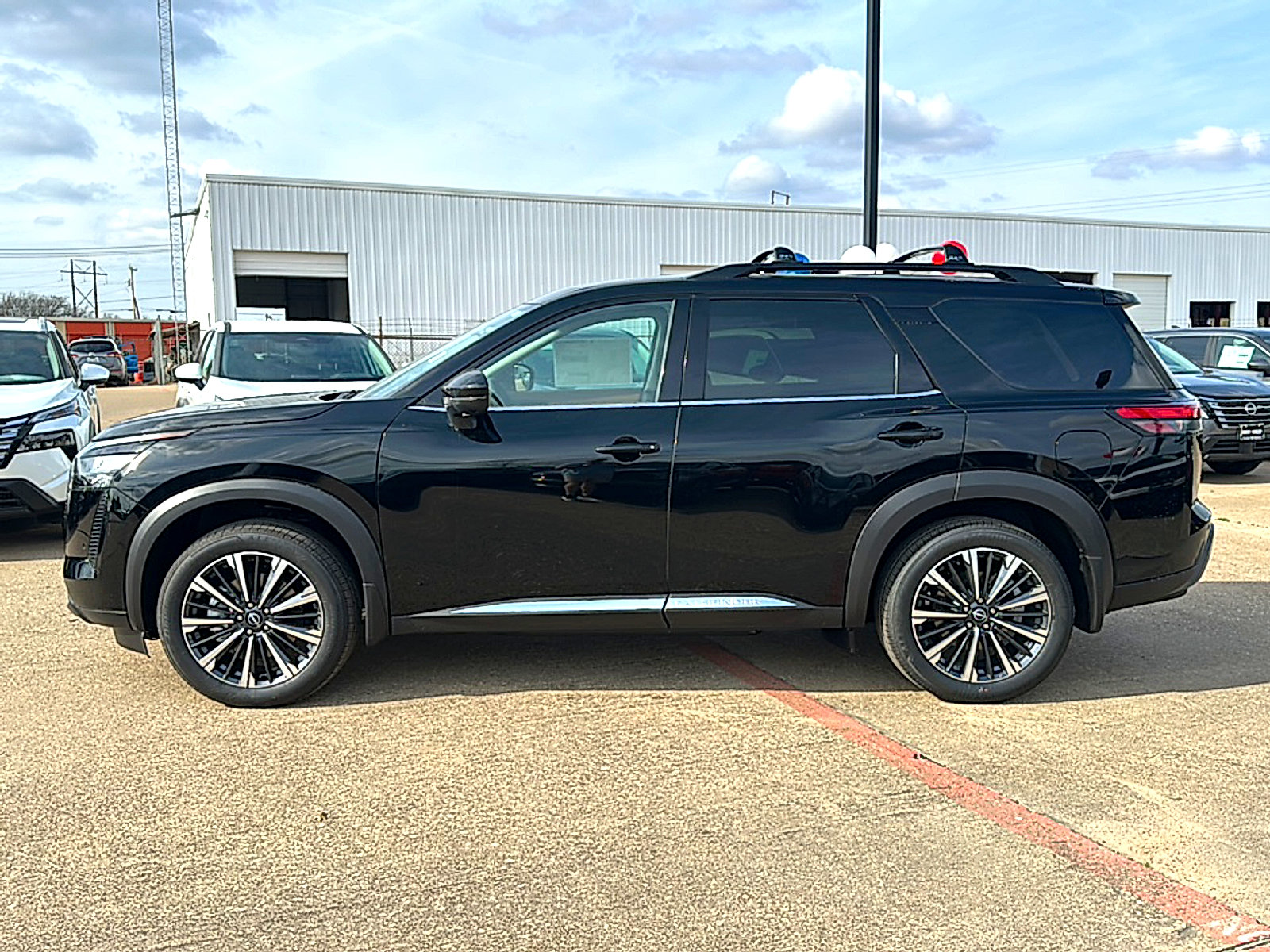 New 2026 Nissan Pathfinder Platinum w/ Cargo Package FWD image 5
