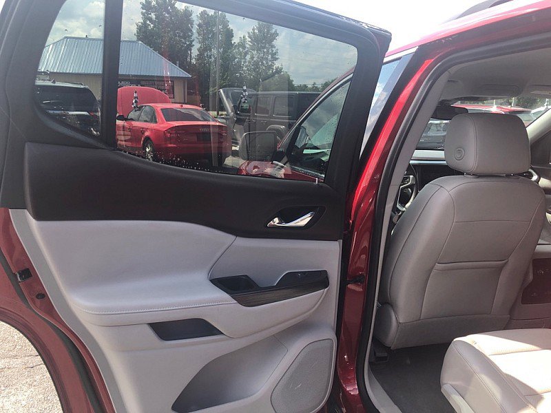 Used 2023 GMC Acadia SLT image 11