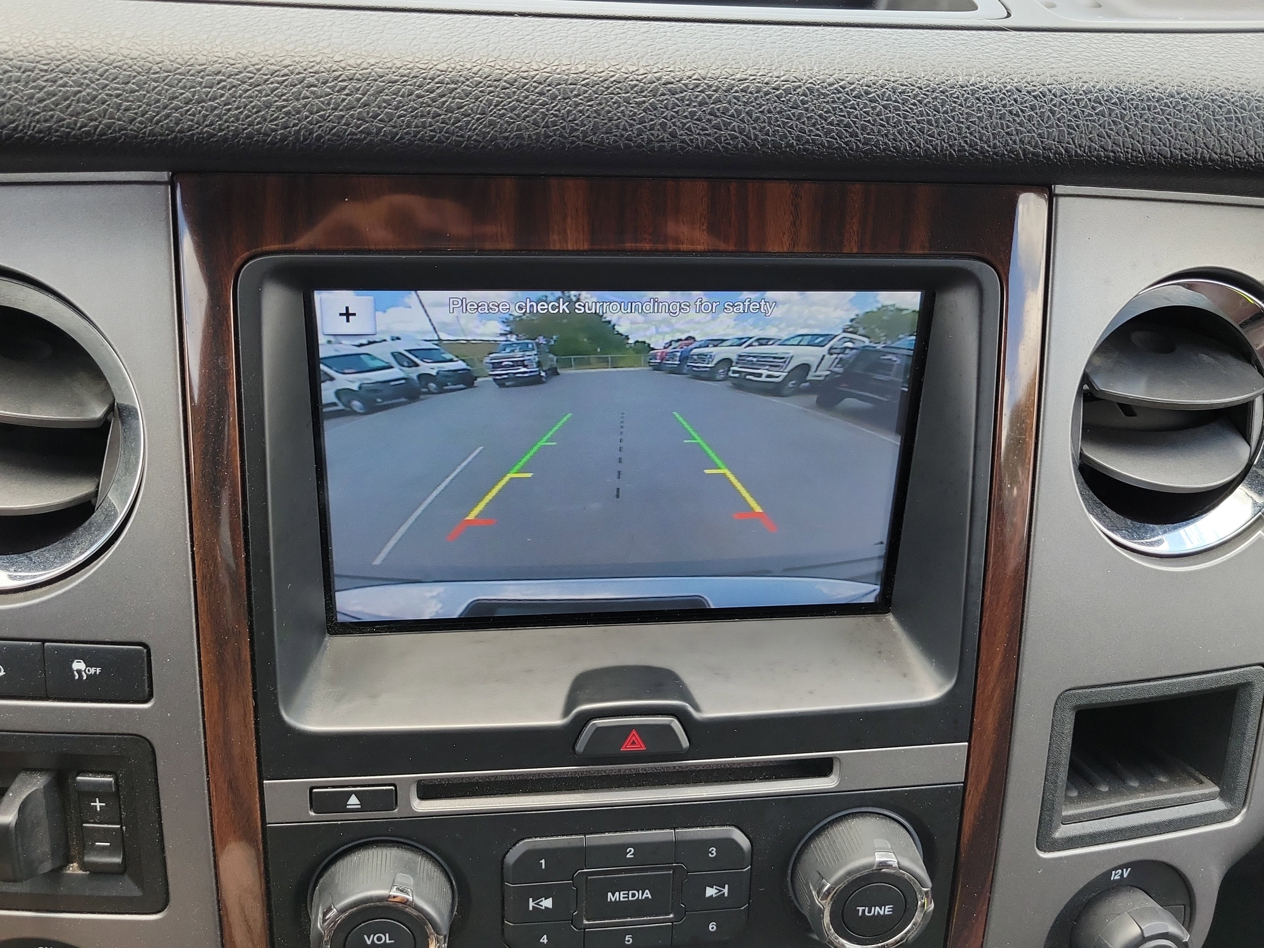Used 2017 Ford Expedition EL Platinum AWD/4WD image 28
