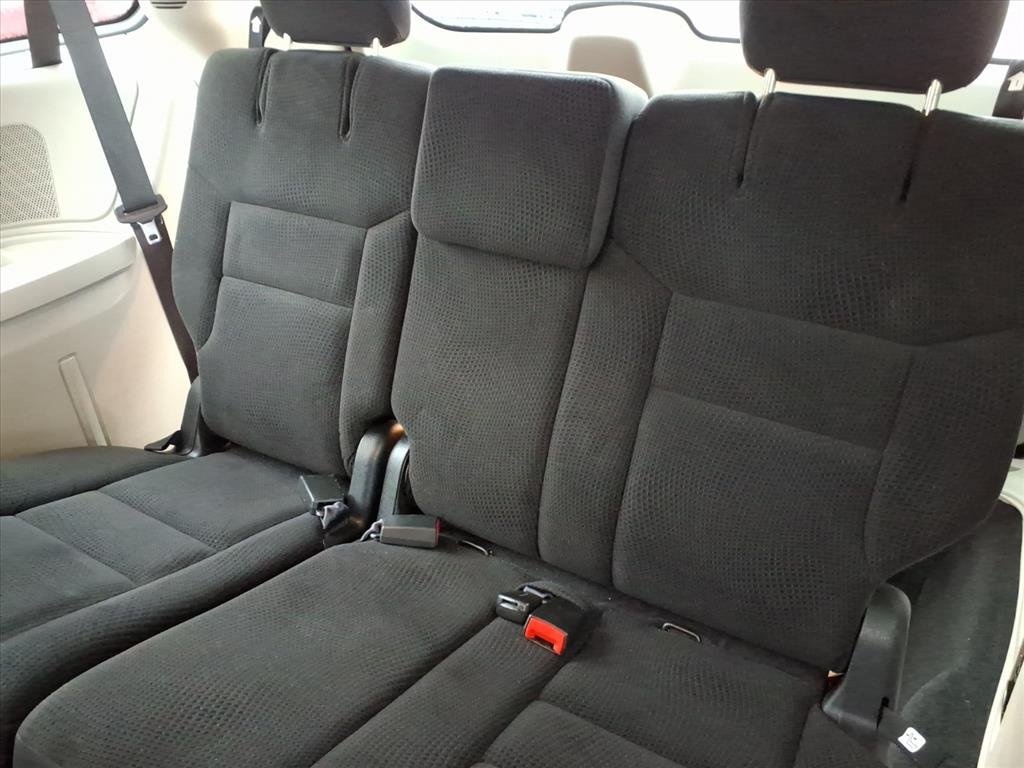 Used 2018 Dodge Grand Caravan SE w/ UConnect Hands-Free Group FWD image 14