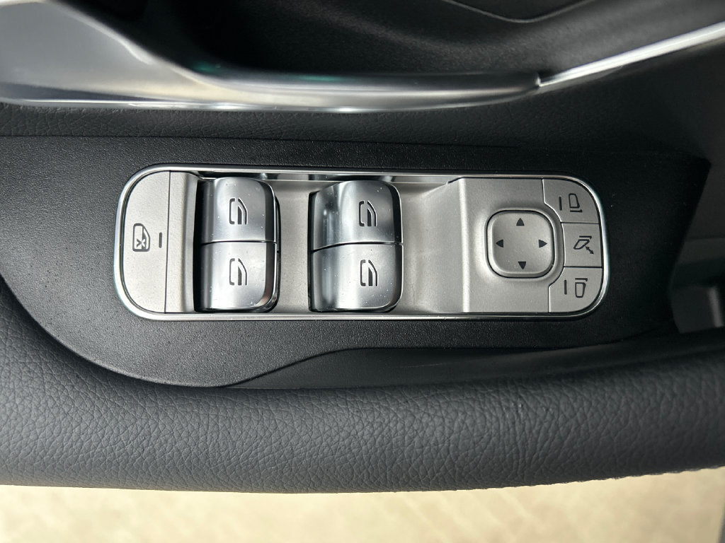 New 2027 Mercedes-Benz GLS 450 4MATIC image 12