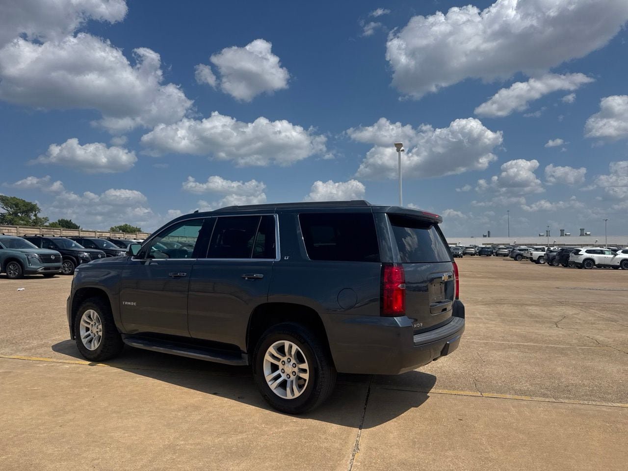 Used 2020 Chevrolet Tahoe LT AWD/4WD image 12