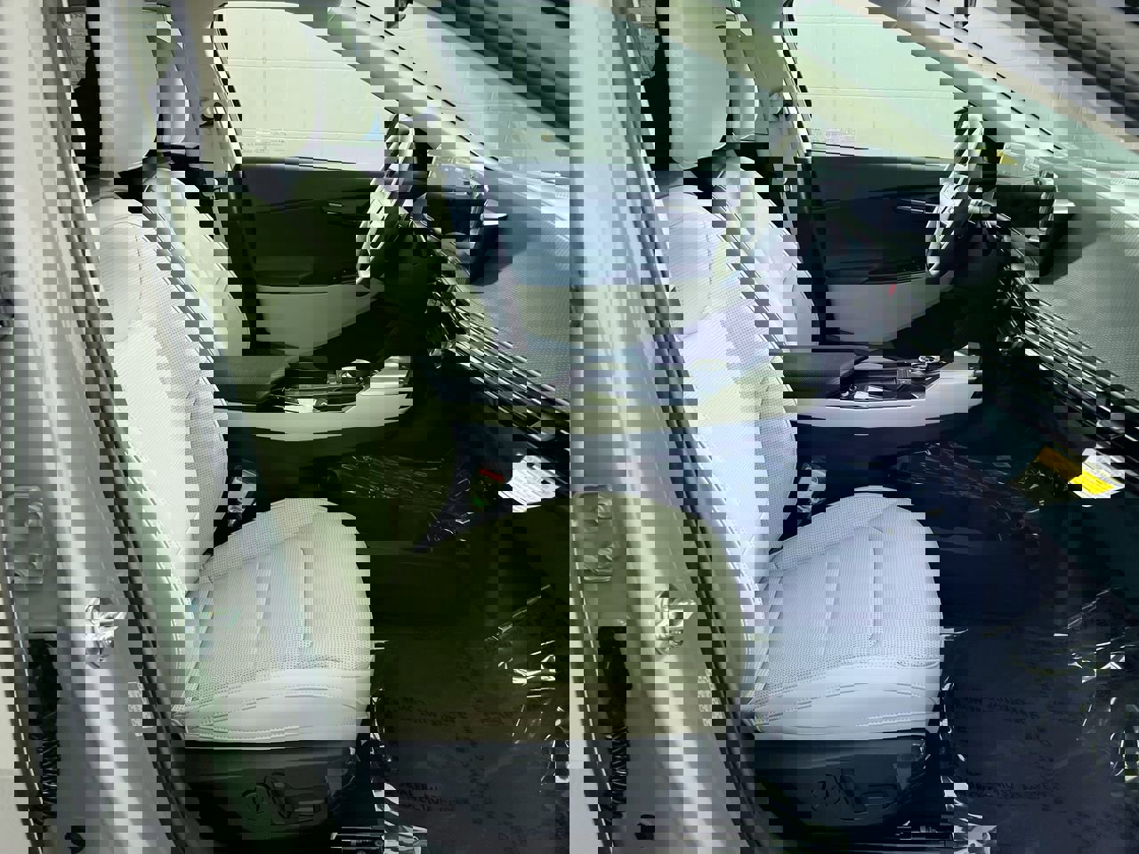 New 2025 Kia EV6 Wind image 31