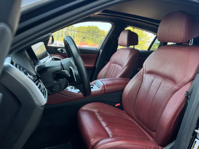 Used 2021 BMW X6 M50i w/ Executive Package AWD/4WD image 11