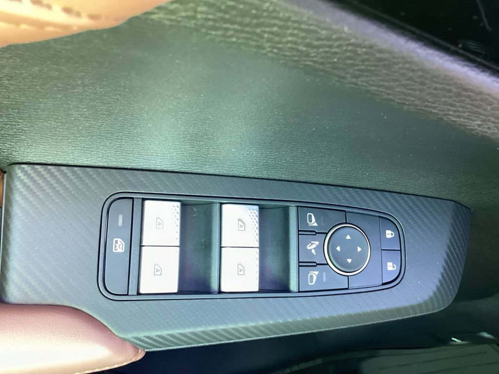 New 2025 Mitsubishi Outlander SEL image 18