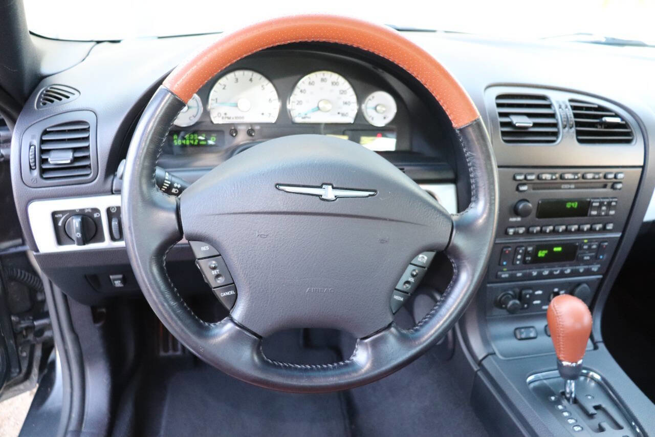 Used 2003 Ford Thunderbird image 59