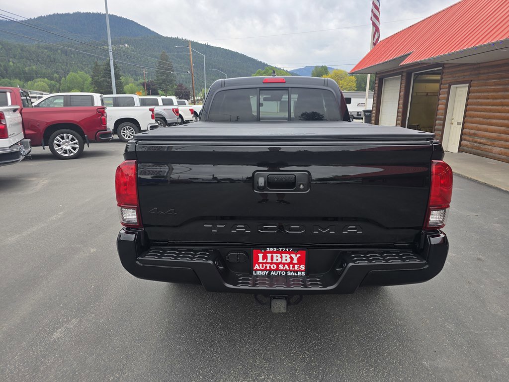 Used 2022 Toyota Tacoma SR w/ SX Package AWD/4WD image 5