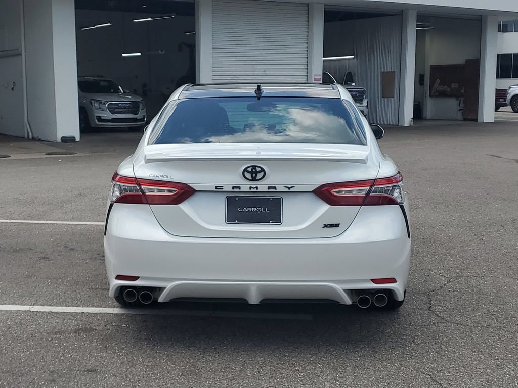Used 2020 Toyota Camry XSE FWD image 5