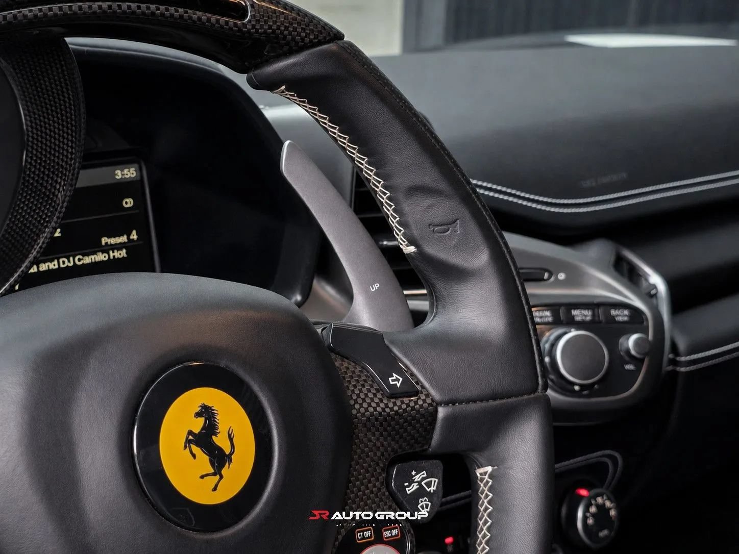 Used 2015 Ferrari 458 Italia Coupe RWD image 28
