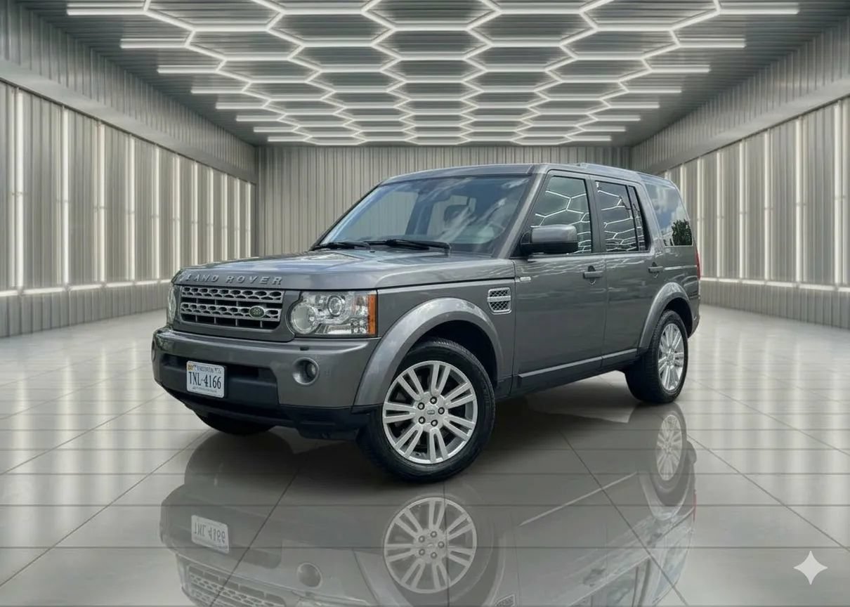 Used 2011 Land Rover LR4 HSE LUX AWD/4WD image 6