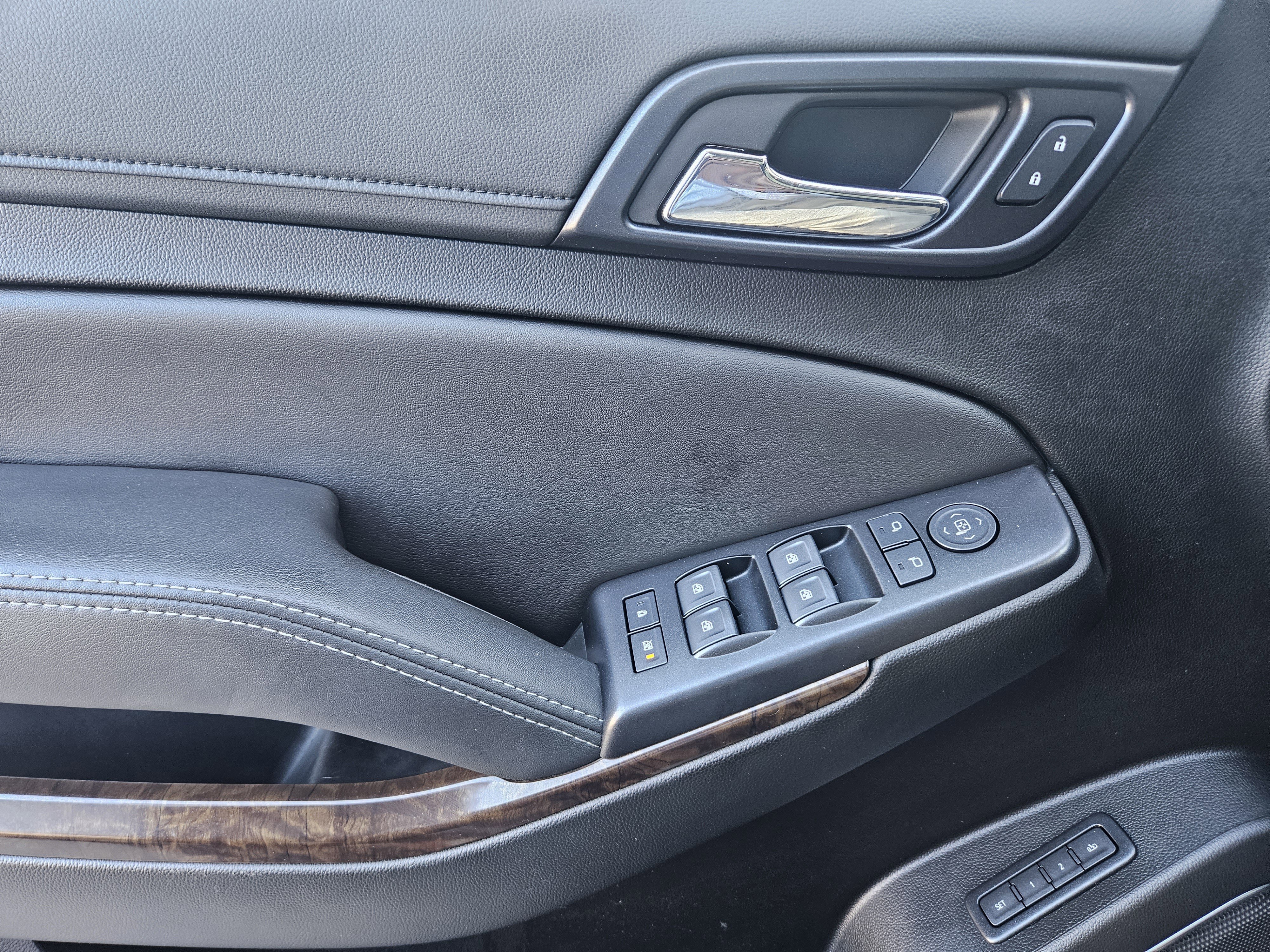 Used 2019 Chevrolet Tahoe LT image 22