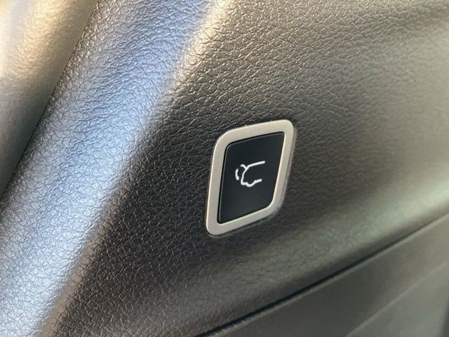 New 2026 Chrysler Pacifica Select w/ S Appearance Package FWD image 25