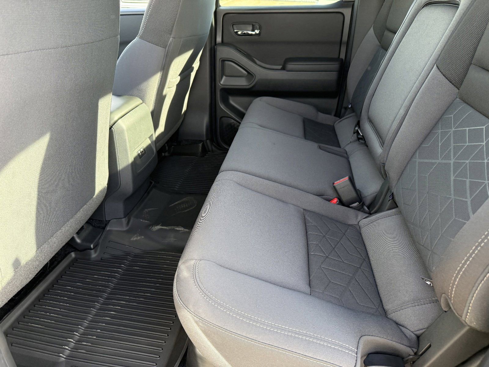 New 2026 Nissan Frontier SV w/ All-Weather Content Package AWD/4WD image 18