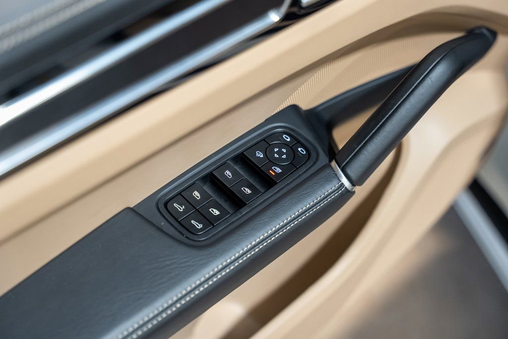 Used 2022 Porsche Cayenne GTS image 70