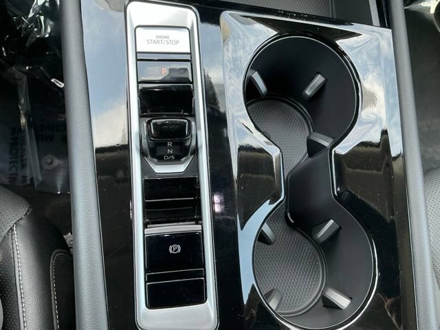 Used 2025 Volkswagen Atlas SE AWD/4WD image 29