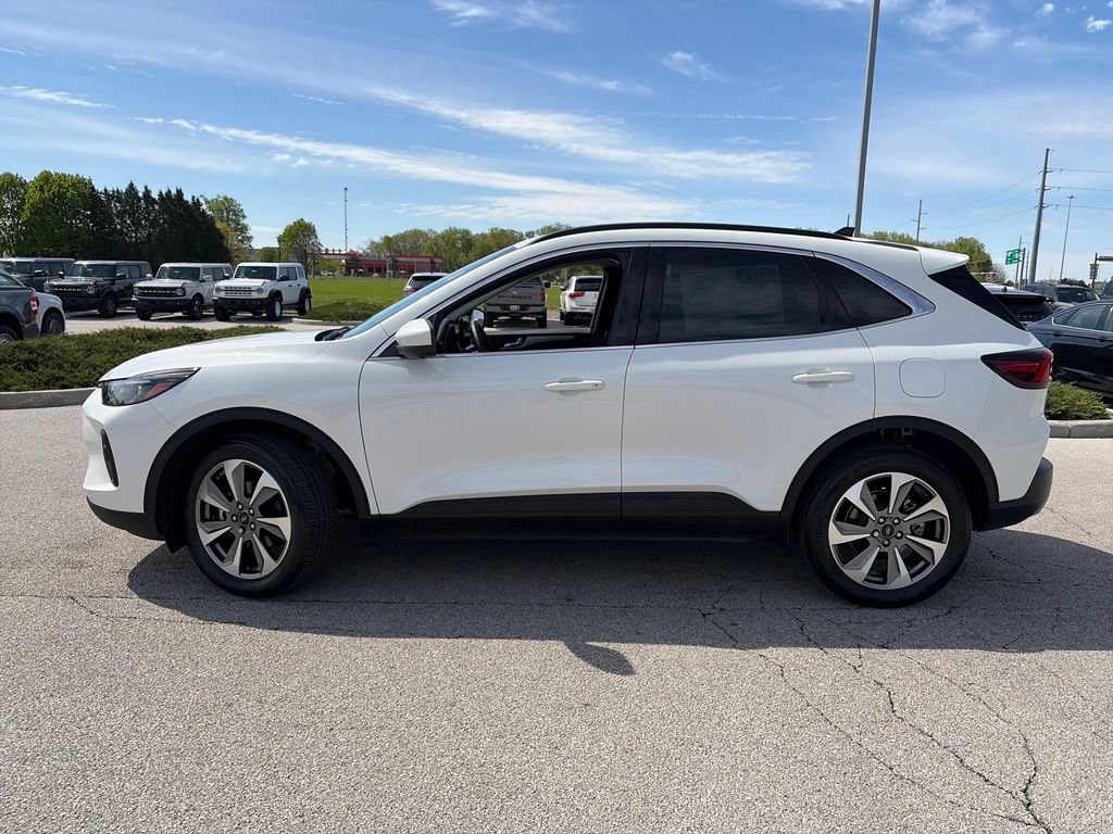 Used 2024 Ford Escape Platinum AWD/4WD image 4