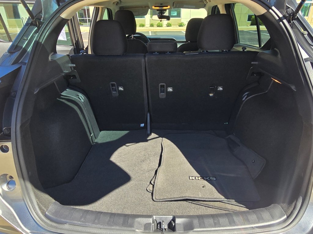 Used 2024 Nissan Kicks SV FWD image 30