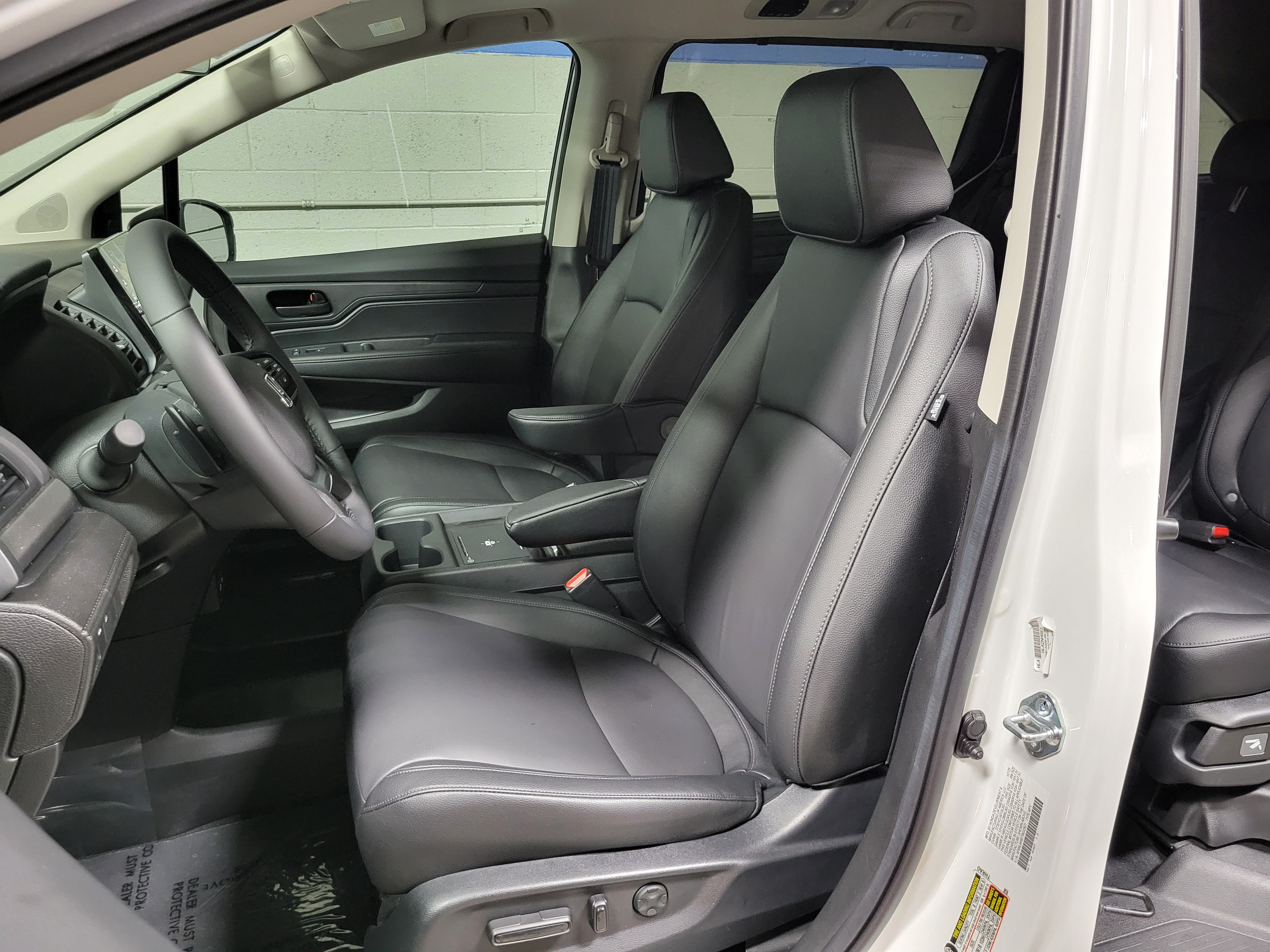 Used 2026 Honda Odyssey EX-L image 14