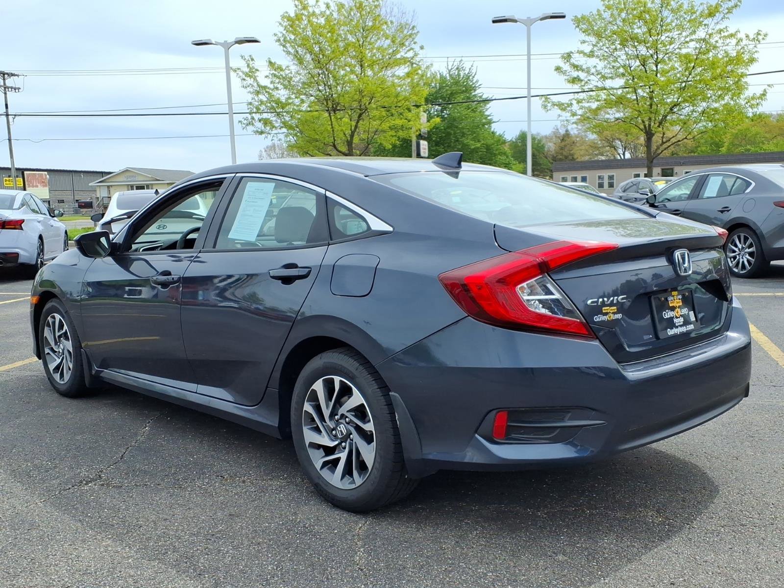 Used 2018 Honda Civic EX image 10
